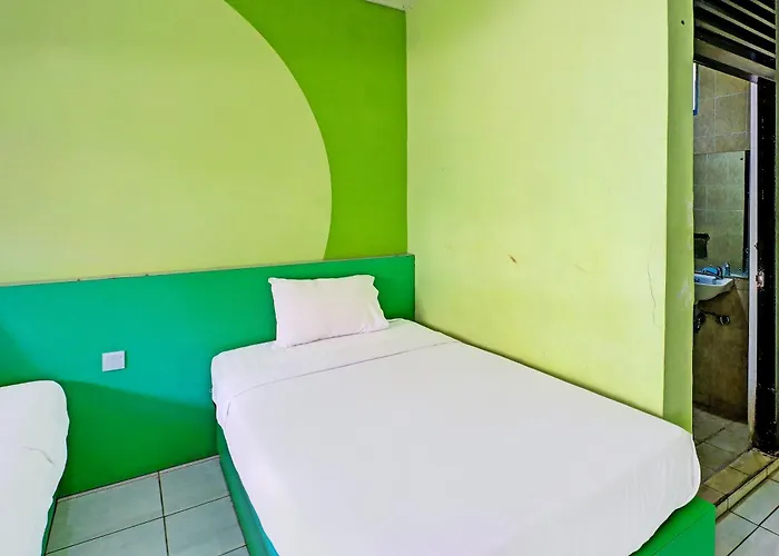 Super Oyo 91870 Warna Kedaton Hotel 2*