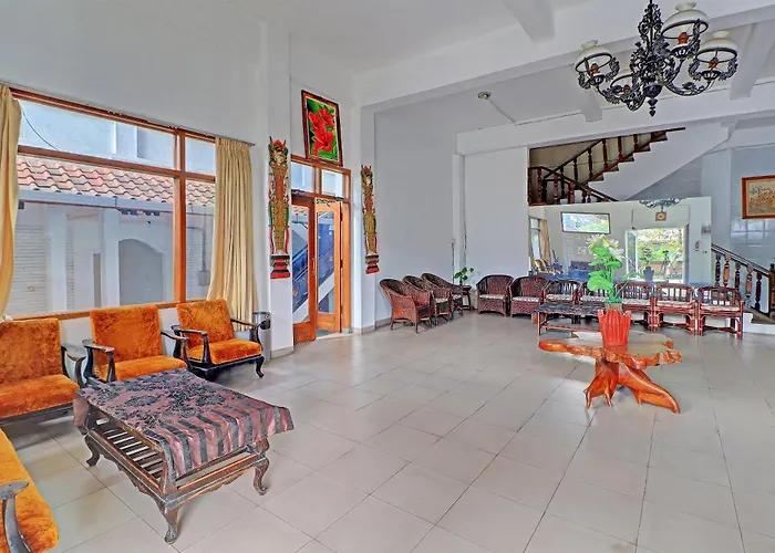 Super Oyo 91870 Warna Kedaton 2* Denpasar