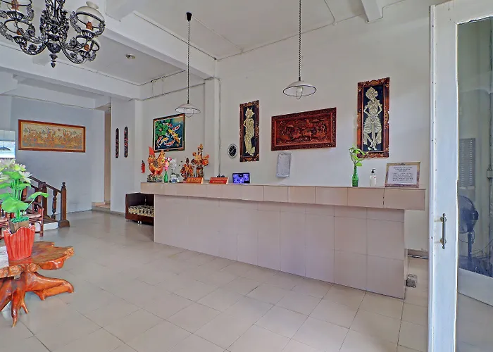 Hotel Super Oyo 91870 Warna Kedaton