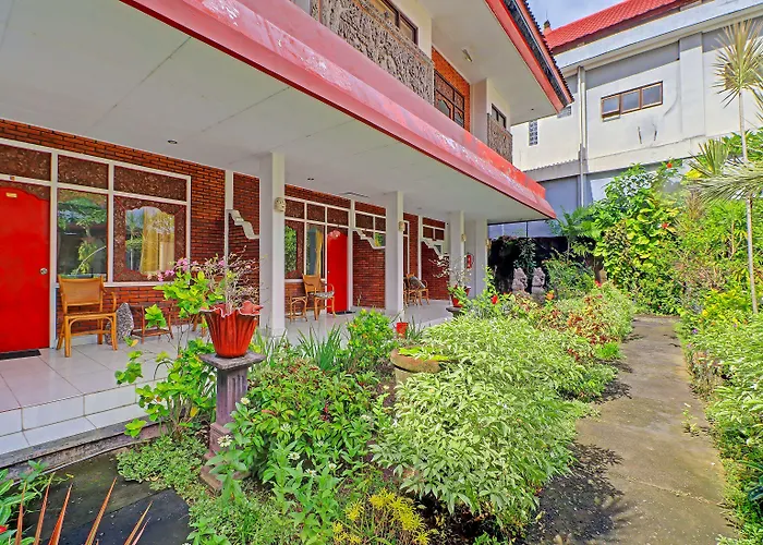 Hotel Super Oyo 91870 Warna Kedaton 2*