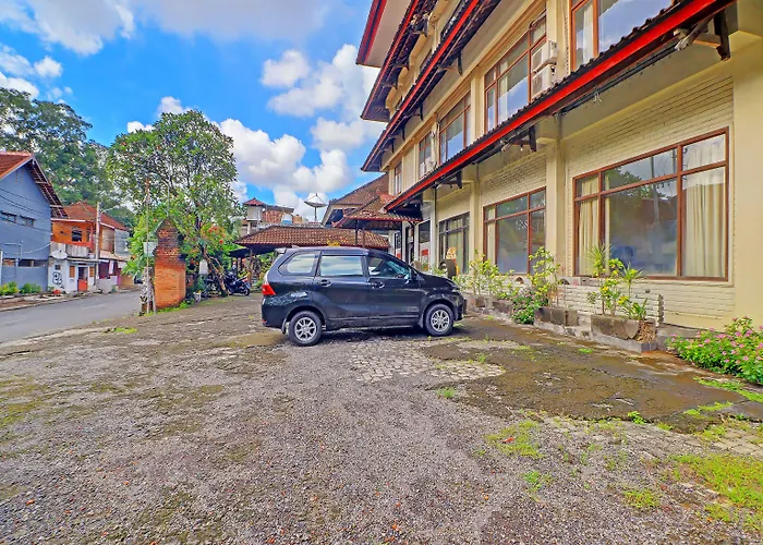 Super Oyo 91870 Warna Kedaton 2*
