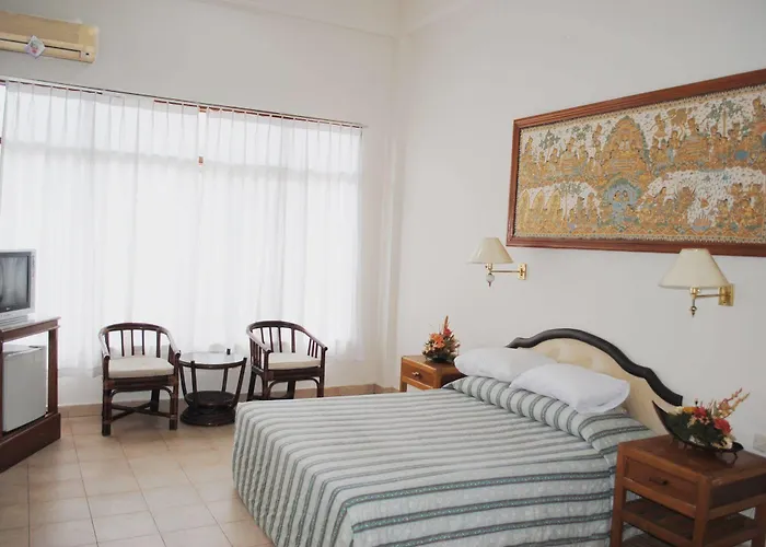 Super Oyo 91870 Warna Kedaton Hotel Denpasar