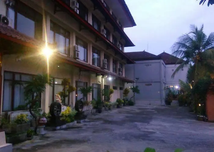 Super Oyo 91870 Warna Kedaton Hotel 2*